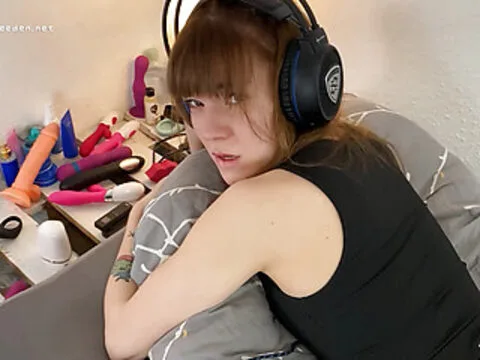 Ouch! .... to have sex!