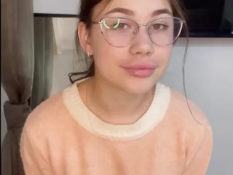 European glasses girl