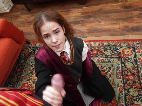 Cute Nicole Murkovski