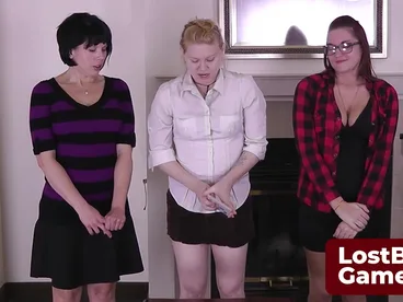 I'll Show You Mine... - a hot game with three sexy babes to strip